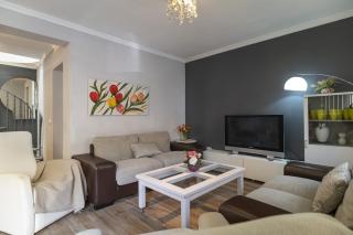 Encantadora Casa De Dos Plantas En Pleno Centro - Águilas - 1