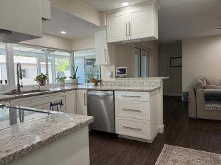 Divine Space Coast Retreat - 5