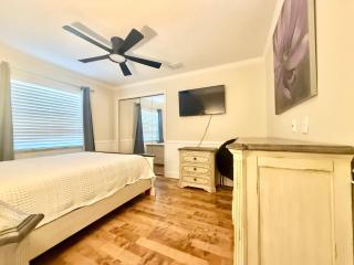 Divine Space Coast Retreat - 2