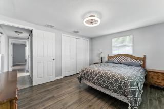 Waterfront Port Charlotte Home 1 Mi to Beach - Port Charlotte - 2