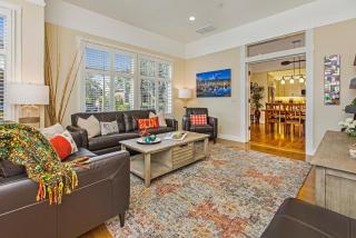 Downtown Villa by Paradise Retreats - 8