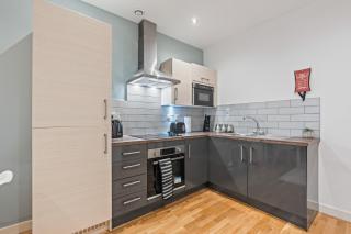 Leeds Elegant Central Flat - Sleeps 8 - View City Centre - Central Station - 3