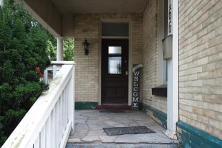 Comic House with Climbing Wall & Themes - 5