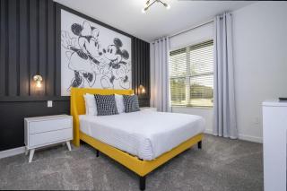 Themed 5Bd Family Villa w Pool & Spa Near Disney - Kissimmee - 3