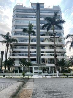 Maravilhoso e completo a aprox 80 mts do mar - Bertioga - 0