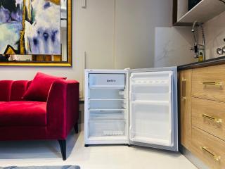 Sapphire Loft by Wandernest Suite at B3 Heights with Gym - 7