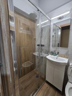 GPX CLR-Come Undone Suite - 5