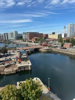 Liverpool City Centre Apartment with view - 6