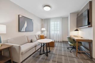 Staybridge Suites Sacramento Woodland by IHG - Woodland - 3