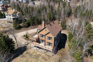 Condo 120H - Nature Retreat with River Views - Petite-Rivière-Saint-François - 2