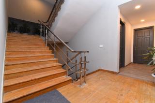 Townhouse Rudra Inn Near Chhatarpur Metro Station - 1