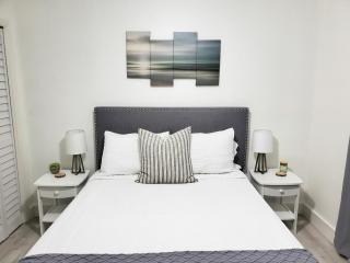 Sophisticated Dania Beach Suites Near the Beach - Dania Beach - 8