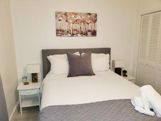 Sophisticated Dania Beach Suites Near the Beach - Dania Beach - 6