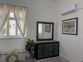 2 Bedroom apt in Jabal Weibdeh with Balcony - Amman - 5