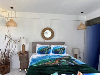 Turtle Nest Mayreau - - 1