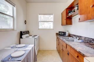 Walk to Food and Art Condo in Historic Riverside - 3