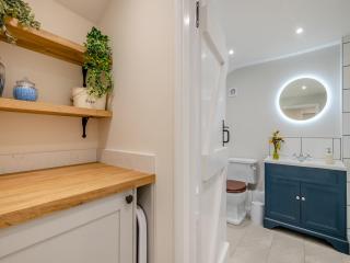 Oak Tree Cottage - - 7