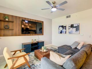 Lovely 2BR Lakeview Condo with 2 clubhouses - Kissimmee - 1
