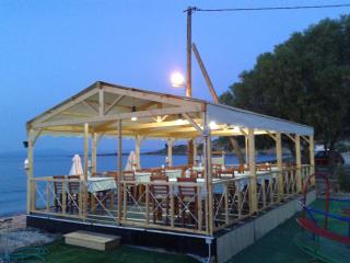 Aigeiros Apartments & restaurant - Skala Mistegnon - 7