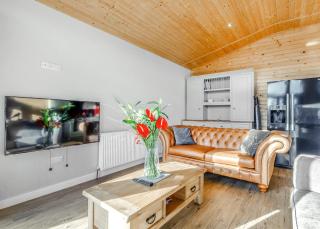 Gadlas Park Holiday Cabins - Ellesmere - 5