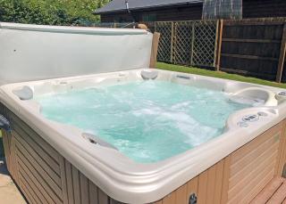 Heartsease Lodges - Llanddewi Ystradenny - 6