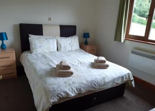 Heartsease Lodges - Llanddewi Ystradenny - 3