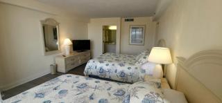 Coastal Views Spacious Beachfront Condo - Daytona Beach - 8