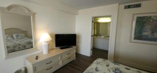 Coastal Views Spacious Beachfront Condo - Daytona Beach - 6