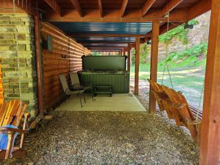 A Birds Eye View Cabin Rentals - Logan - 4