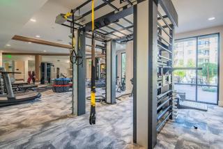 Charming 1BR in Uptown Biltmore Gym Pool Parking - Phoenix - 2