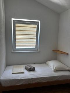Apartments Tina - Brist - 4