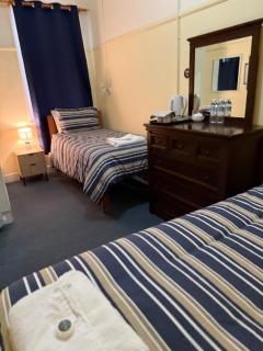 Bendemeer Hotel - - 6