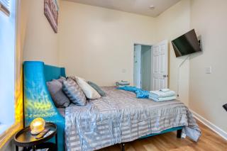 4 King Beds - Sleeps 14 - Projectors - Starland - Massage Chair - Games - Savannah - 7