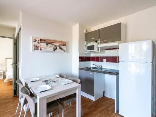 Cottage in France with Balcony or Terrace - Auberville - 1