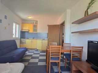 Apartment Tomi - 8
