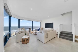 Lux Escape on Esplanade by Host Solutions - Somerton Park - 1