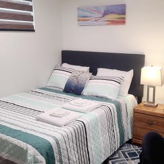 Two luxury bedrooms in the basement - Winnipeg - 7