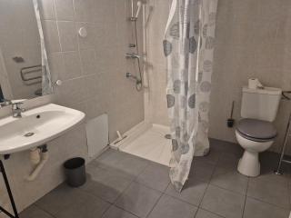 Pavillon familial avec terrasse et animaux acceptés à Argelès-sur-Mer - FR-1-776-142 - 4