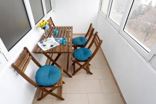 2 Bdrm lovely apt - 4