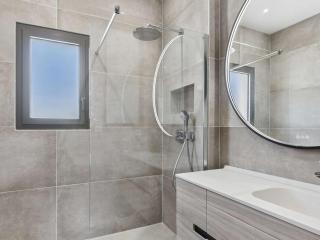 Villa Moderne 3 Chambres avec Piscine Privée et Wi-Fi au Grau d'Agde - FR-1-423-330 - 5
