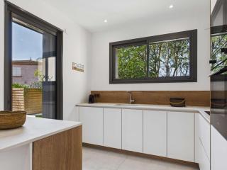 Villa Moderne 3 Chambres avec Piscine Privée et Wi-Fi au Grau d'Agde - FR-1-423-330 - 1