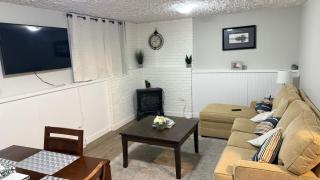 Supinder's Rentals - Golden - 9