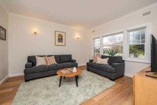 Bank House Port Melbourne - 9