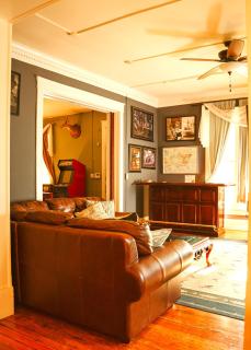 The Magnolia Mansion 6 Minutes to Broadway on 4 Acres - 3