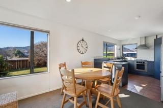 Vista Vale - Wanaka Holiday Home - 2