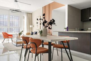 Silkhaus Refined 2BDR Living in Horizon Towers - 4