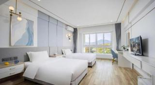 Sanya Summer Beach Sea View Hotel - Sanya - 0