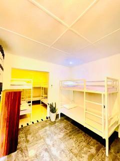 Lovely lodge & Hostel - 2