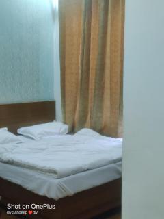 Hotel Shiva Palace - Dehradun - 1