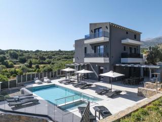 Heliodora Villa, Premium Nature Living, By ThinkVilla - Áyios Mámas - 0